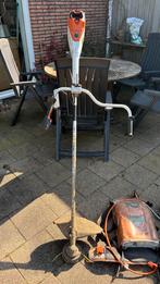 Stihl FSA135 bosmaaier met accu en lader, Ophalen, Gebruikt, 30 tot 50 cm, Accu
