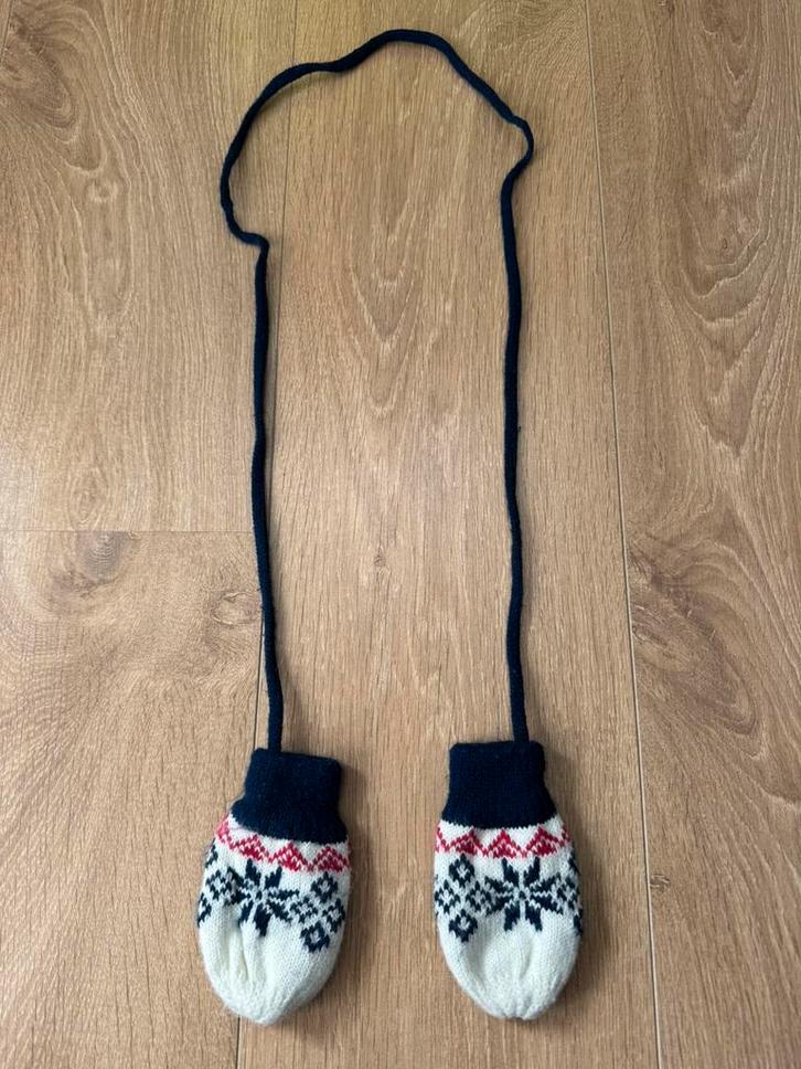 Hema handschoenen wanten baby blauw/wit one size, Kinderen en Baby's, Kinderkleding | Mutsen, Sjaals en Handschoenen, Zo goed als nieuw