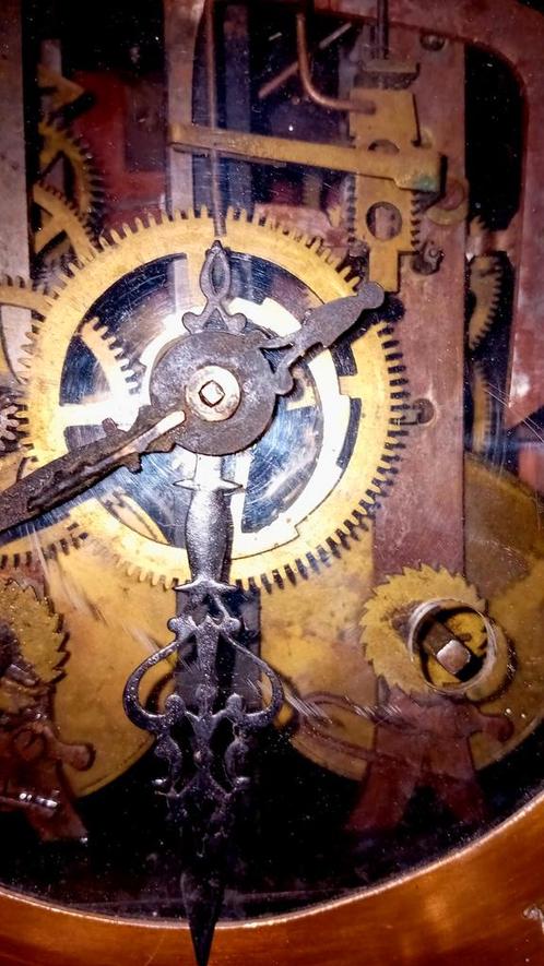 Antiek spaans?,klokmechanisme. Plus hangklok., Antiek en Kunst, Antiek | Klokken, Ophalen of Verzenden