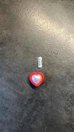 Crocs jibbitz red and pearl heart, Ophalen of Verzenden, Zo goed als nieuw