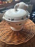 Wedgwood Moss Rose Soepterrine, Overige typen, Ophalen of Verzenden, Zo goed als nieuw, Wedgwood