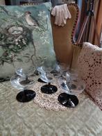7 Brocante Geslepen Glazen op Zwart Voetje Roos ** Mimosa **, Antiek en Kunst, Antiek | Glas en Kristal, Ophalen of Verzenden