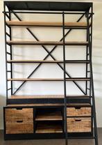 Industriële boekenkast met ladder - Zo goed als nieuw!, Huis en Inrichting, Kasten | Boekenkasten, Ophalen, 100 tot 150 cm, 200 cm of meer