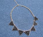 Triangle necklace (The sting), Sieraden, Tassen en Uiterlijk, Ophalen of Verzenden, Nieuw, Zwart, Overige materialen