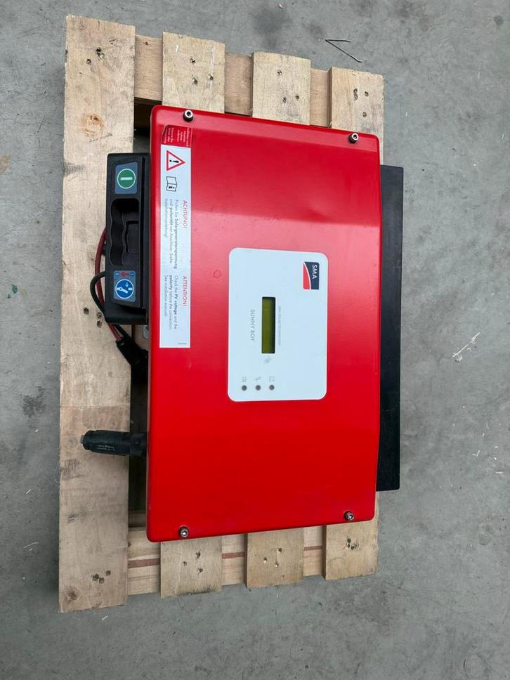SMA Sunny Boy SB 2.1 100TL Omvormer, Doe-het-zelf en Verbouw, Zonnepanelen en Toebehoren, Gebruikt, Overige typen, 200 wattpiek of meer
