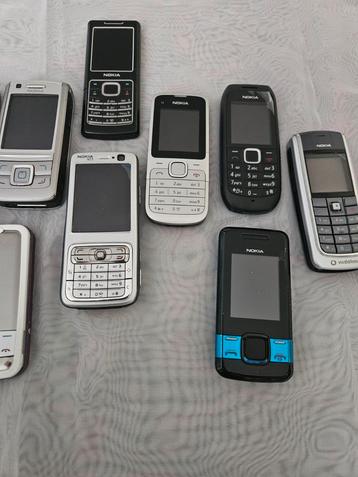 Mooi en werkende en sim.vrij van vitrine nog stekker niet we beschikbaar voor biedingen