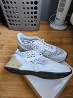 Guess gympen maat 41, Ophalen of Verzenden, Zo goed als nieuw, Wit, Sneakers of Gympen