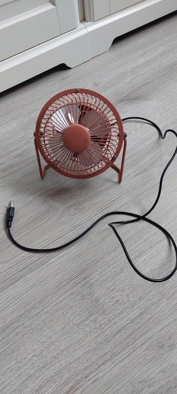 Tafel ventilator(tje) beschikbaar voor biedingen