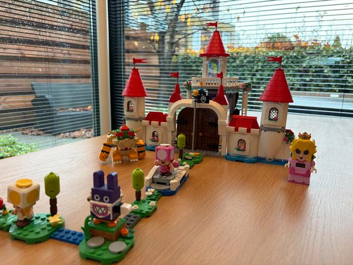 3 Lego Super Mario sets in 1: Peach, Kinderen en Baby's, Speelgoed | Duplo en Lego, Zo goed als nieuw, Lego, Complete set, Ophalen of Verzenden