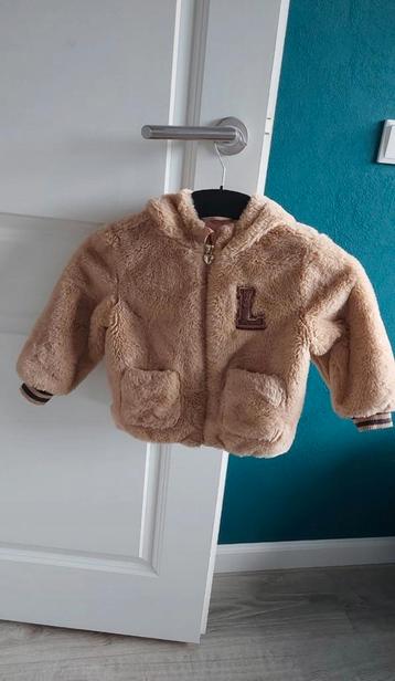 Winterjas meisje C&A maat 98 beschikbaar voor biedingen