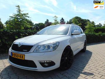 Skoda Octavia Combi 2.0 TFSI RS , 200pk , Clima / Cruise / C beschikbaar voor biedingen