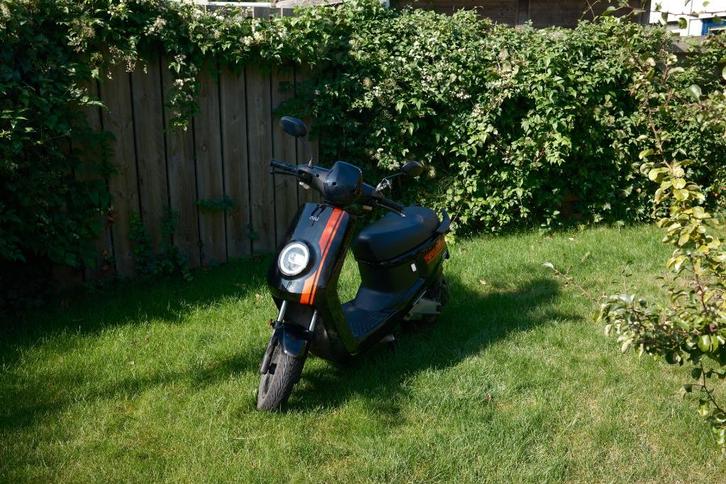 NIU MQI+ Sport elektrische scooter, Fietsen en Brommers, Snorfietsen en Snorscooters, Gebruikt, Overige merken, Elektrisch, Ophalen