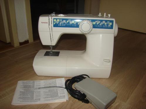 Naaimachine TOYOTA RS2000 Verz: UPS; € 4,20., Hobby en Vrije tijd, Naaimachines en Toebehoren, Zo goed als nieuw, Naaimachine