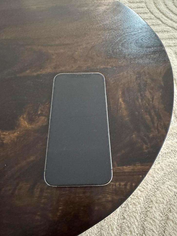 Apple iPhone 12 Pro met doos / barst aan achterkant, Telecommunicatie, Mobiele telefoons | Apple iPhone, Gebruikt, 128 GB, iPhone 12 Pro