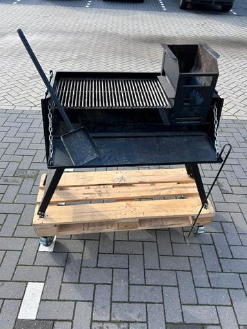 Home fires Camp Braai beschikbaar voor biedingen