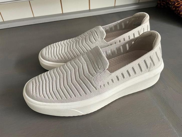 SKECHERS INSTAPPERS - maat 37 - WD014, Kleding | Dames, Schoenen, Zo goed als nieuw, Instappers, Grijs, Ophalen of Verzenden