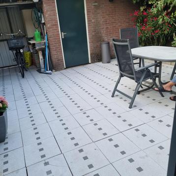 40m2 tuin tegels 40x40 beschikbaar voor biedingen
