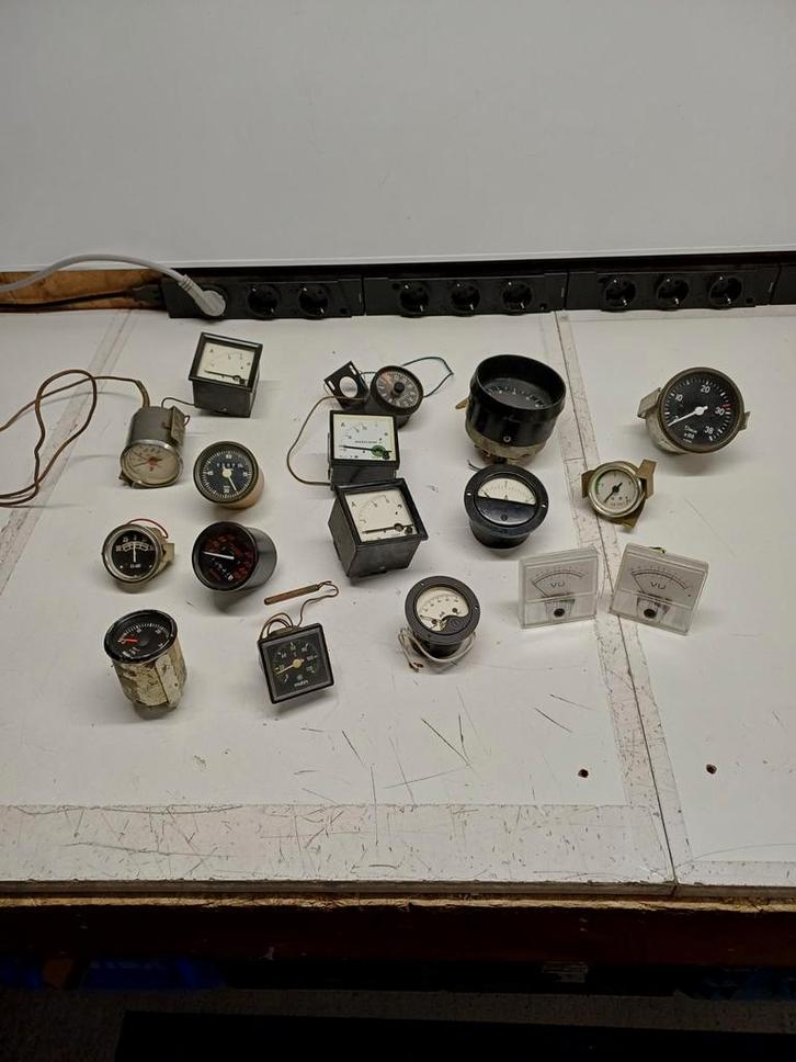 Vintage Meters en Klokjes - Dashboard Inbouw / 388, Auto-onderdelen, Dashboard en Schakelaars, Oldtimer onderdelen, Universele onderdelen