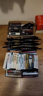 dozen met boeken, thrillers en komisch, Boeken, Ophalen, Gelezen, Verschillende onderwerpen