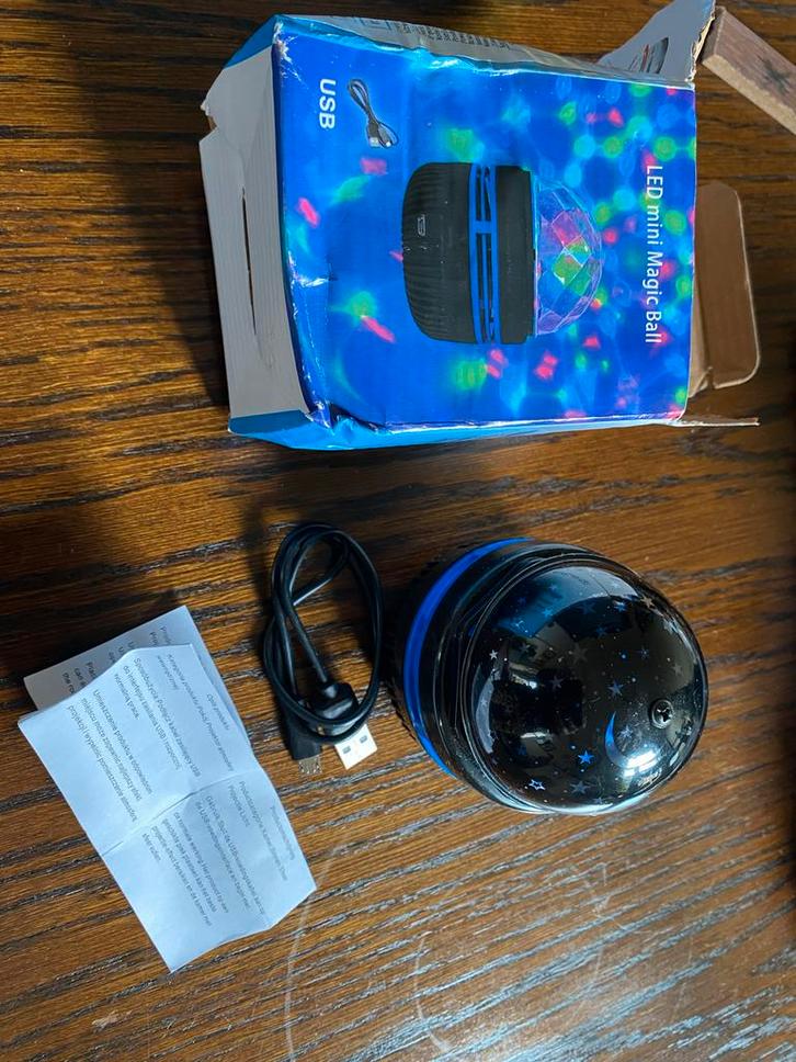 LED Mini Magic Ball - Nieuw in doos!, Huis en Inrichting, Lampen | Hanglampen, Nieuw, Minder dan 50 cm, Kunststof, Ophalen