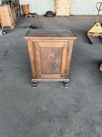 Antiek kastje met ster, Antiek en Kunst, Antiek | Meubels | Kasten, Ophalen