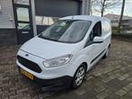 Ford Transit Courier (bj 2017), Auto's, Bestelauto's, Voorwielaandrijving, Gebruikt, Start-stop-systeem, Wit