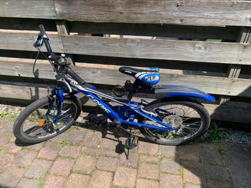 Stoere jongensfiets te koop – klaar voor nieuwe avonturen! beschikbaar voor biedingen