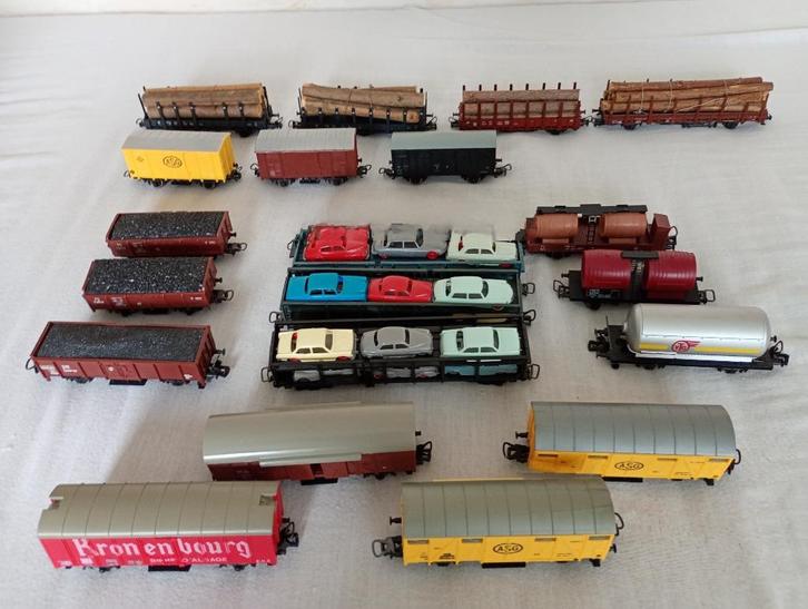 goederenwagons (gas, bulk, rungen), dicht, auto, Hobby en Vrije tijd, Modeltreinen | H0, Gebruikt, Wagon, Gelijkstroom of Wisselstroom