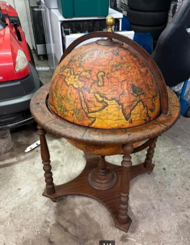 Oude wereldbol drankbar, Huis en Inrichting, Barren, Gebruikt, Ophalen of Verzenden