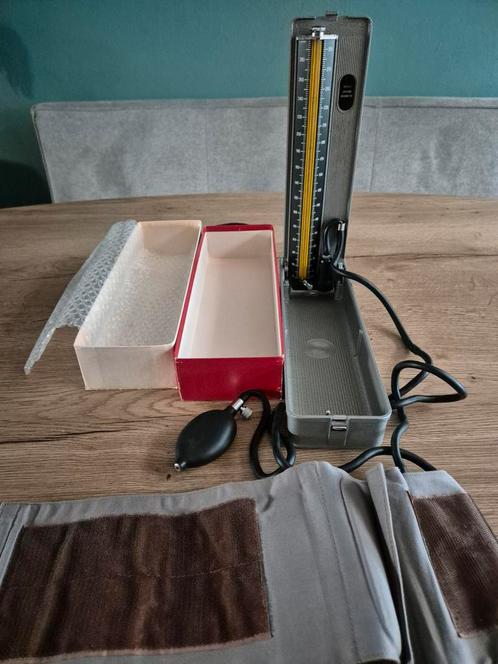Nesco Bloeddrukmeter Antiek - Vintage Medisch Instrument, Antiek en Kunst, Antiek | Gereedschap en Instrumenten, Ophalen of Verzenden