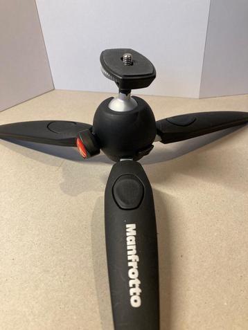 Manfrotto statief beschikbaar voor biedingen