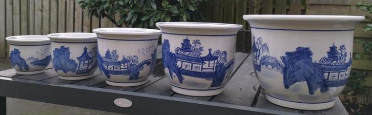 Set van 5 Aziatische Bloempotten – Uniek Design €59,00, Tuin en Terras, Bloempotten, Aardewerk, Binnen, Minder dan 40 cm, Minder dan 25 cm