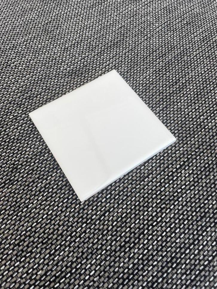 Witte tegeltjes 10x10 cm - Perfect voor keuken of badkamer!, Doe-het-zelf en Verbouw, Tegels, Zo goed als nieuw, Wandtegels, Keramiek
