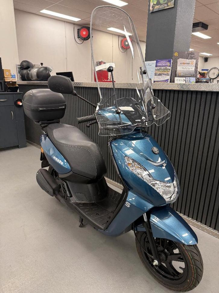 Peugeot Kisbee S Brom 45KM E5 2025 Scherm Valbeugels Koffer, Fietsen en Brommers, Scooters | Peugeot, Zo goed als nieuw, Overige modellen