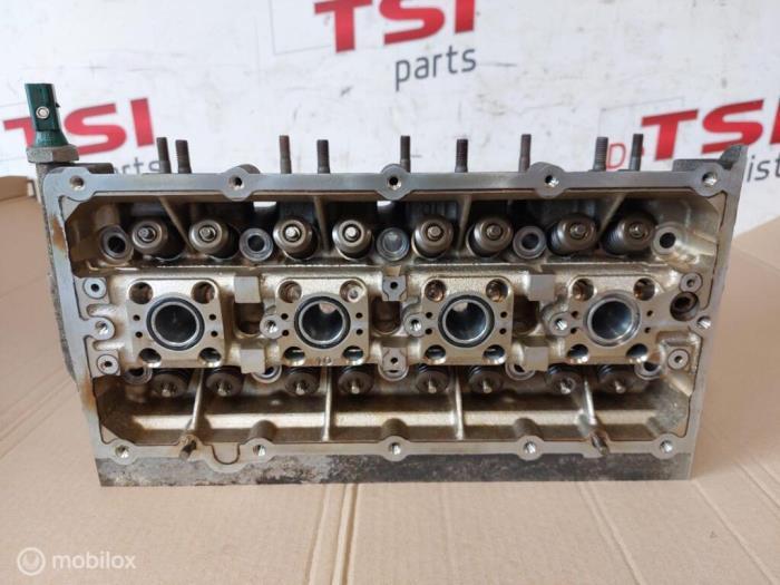 Cilinderkop van een Volkswagen Polo, Auto-onderdelen, Motor en Toebehoren, Volkswagen, Gebruikt, 3 maanden garantie, Ophalen of Verzenden