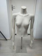 Torso man en torso vrouw, Ophalen, Paspop