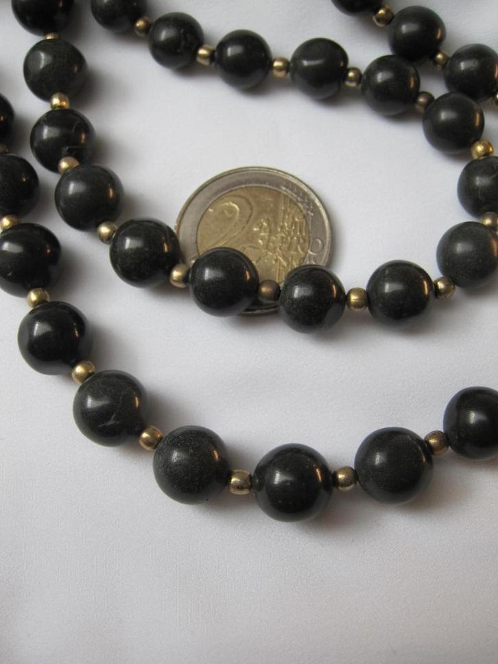 Ketting jade zwart grijs groen kralen 78 cm., Sieraden, Tassen en Uiterlijk, Antieke sieraden, Ketting, Overige materialen, Met edelsteen