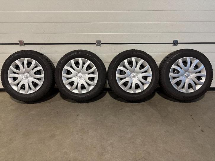 15" michelin winterbanden st. 4 x 100 renault clio, modus..., Auto-onderdelen, Banden en Velgen, Band(en), Winterbanden, 15 inch