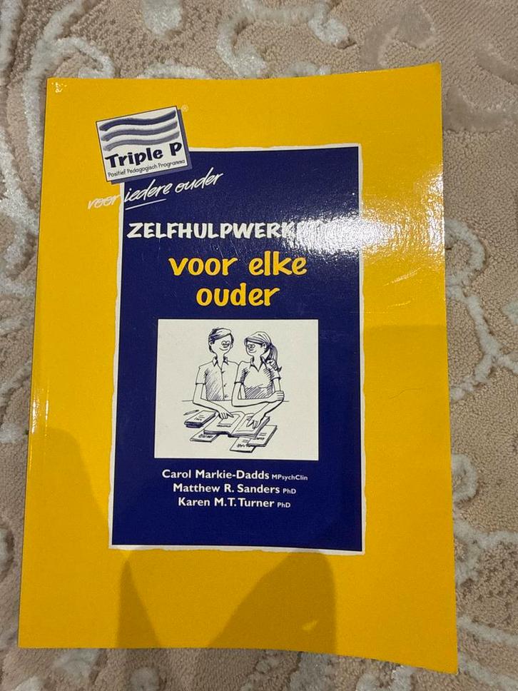 Zelfhulpwerk voor elke ouder - Triple P, Boeken, Woordenboeken, Zo goed als nieuw, Nederlands, Overige uitgevers, Ophalen of Verzenden