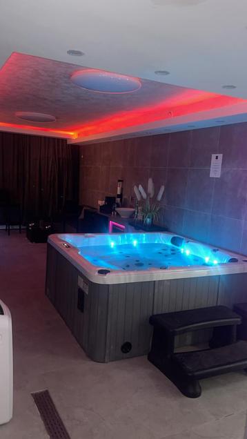 Luxe Privé Spa in Rotterdam beschikbaar voor biedingen
