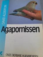 Mooi boek agapornissen en personata's ook mutatie blauw, Ophalen of Verzenden, Vogels, Zo goed als nieuw