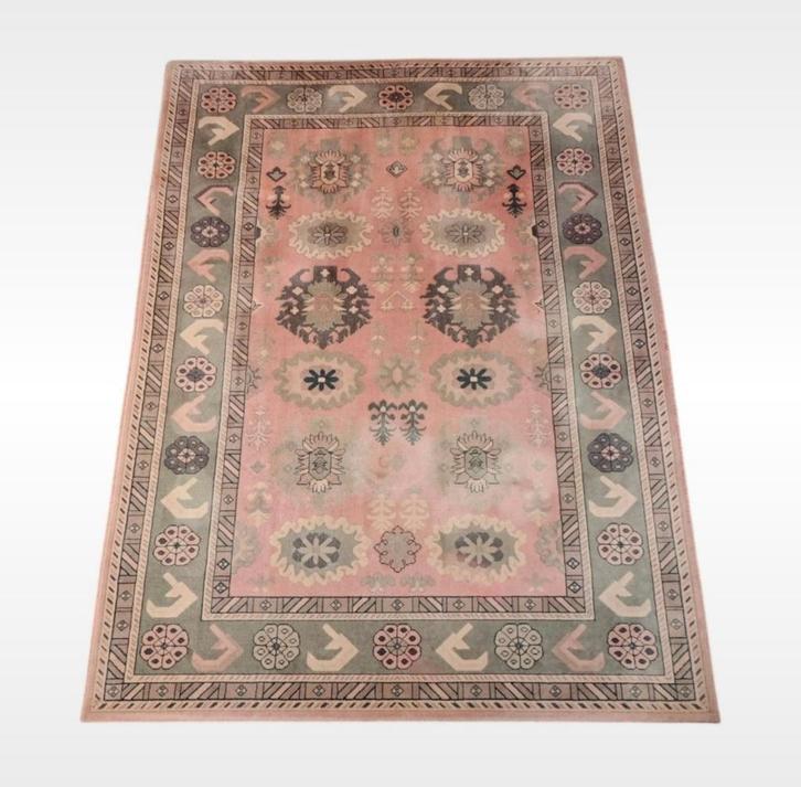 Vintage floral oosters wol kleed pink Ouschak 170x235cm, Huis en Inrichting, Stoffering | Tapijten en Kleden, Gebruikt, 150 tot 200 cm