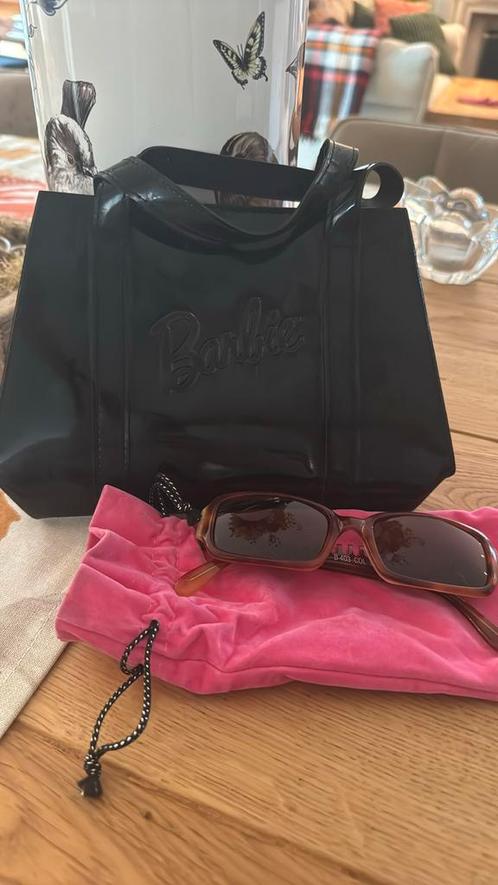 Barbie X Alain Mikli zonnebrillen, Sieraden, Tassen en Uiterlijk, Zonnebrillen en Brillen | Dames, Zo goed als nieuw, Zonnebril