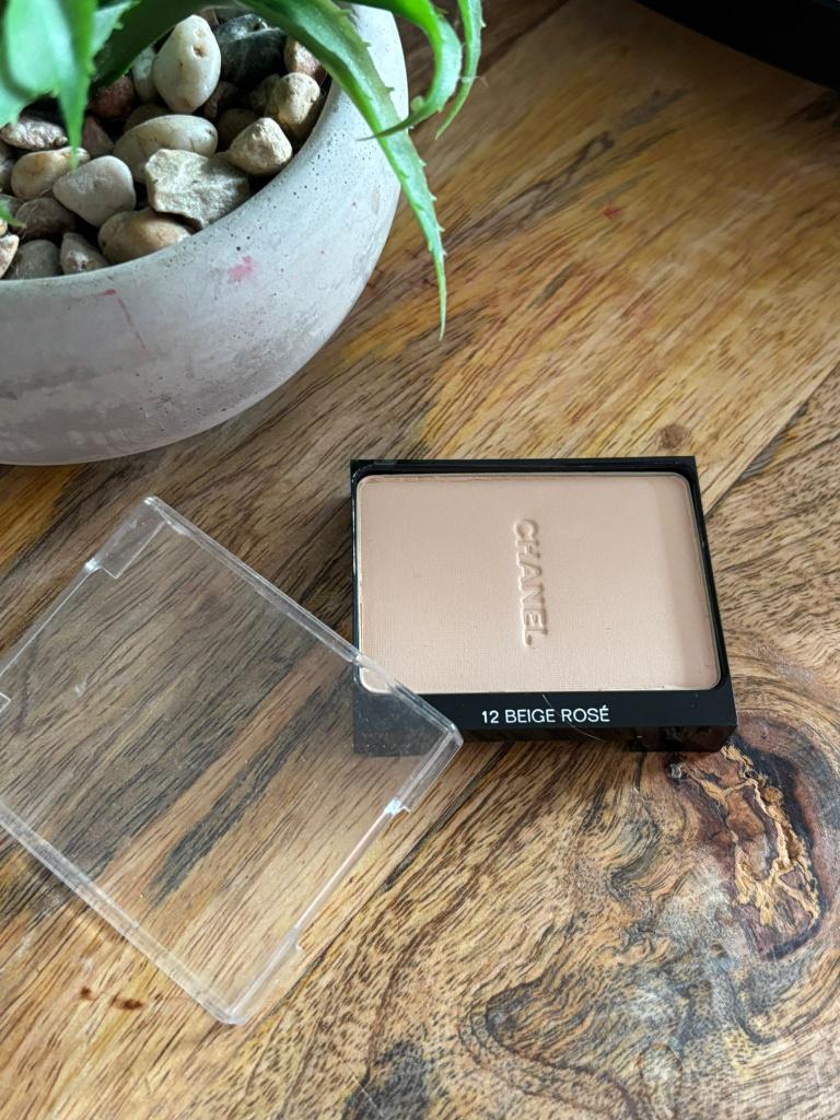 Chanel Vitalumiere Compact Poeder 12 Beige Rose Tester, Gehele gezicht, Beige, Nieuw, Ophalen of Verzenden