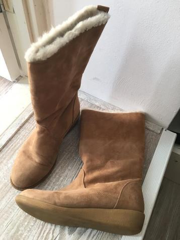 H&M Beige boots gevoerd fluffy laars maat 38 EUR beschikbaar voor biedingen