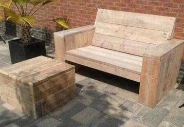 Steigerhouten bank beschikbaar voor biedingen
