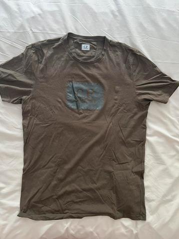 CP Company t-shirt maat XL beschikbaar voor biedingen
