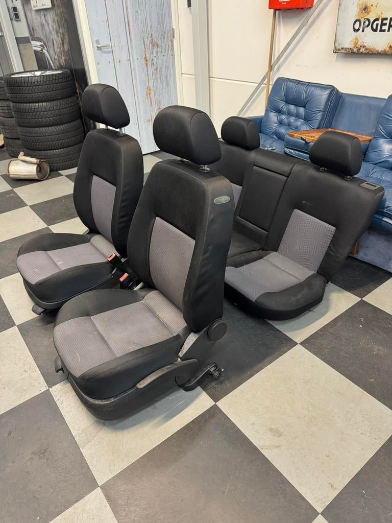 Volkswagen golf 4 stoelen en achterbank, Auto-onderdelen, Interieur en Bekleding, Ophalen, Gebruikt, Volkswagen