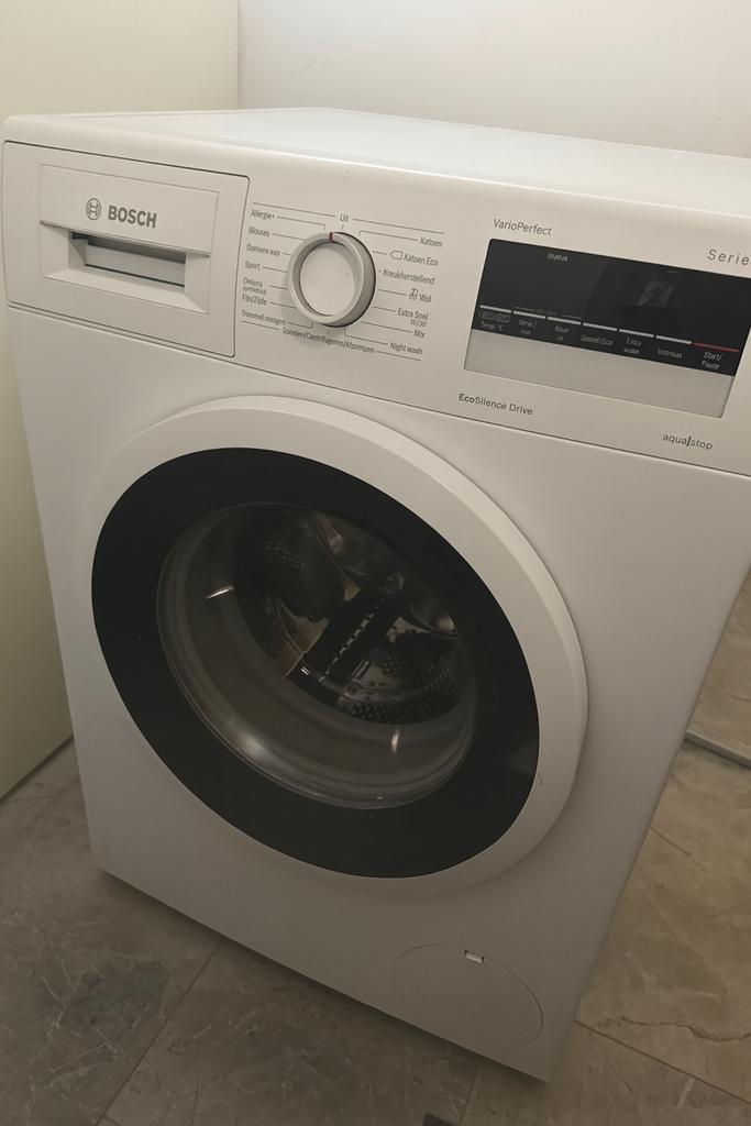 Bosch Serie 4 VarioPerfect wasmachine, Witgoed en Apparatuur, Wasmachines, Gebruikt, Voorlader, 6 tot 8 kg, Minder dan 85 cm, 1200 tot 1600 toeren