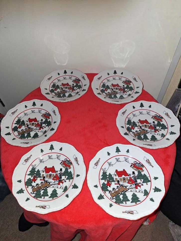 Nieuw Kerst Mason's Christmas Village Dessert Ontbijt Bord, Huis en Inrichting, Keuken | Servies, Nieuw, Bord(en), Wedgwood, Ophalen of Verzenden